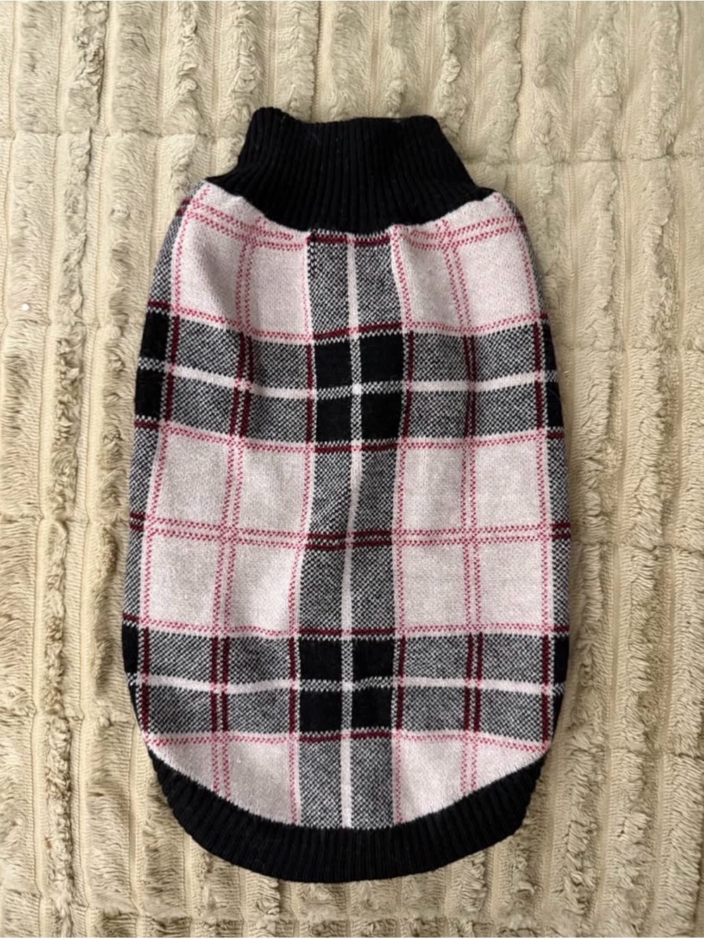 Size S Nicole Miller New York Plaid Dog Sweater